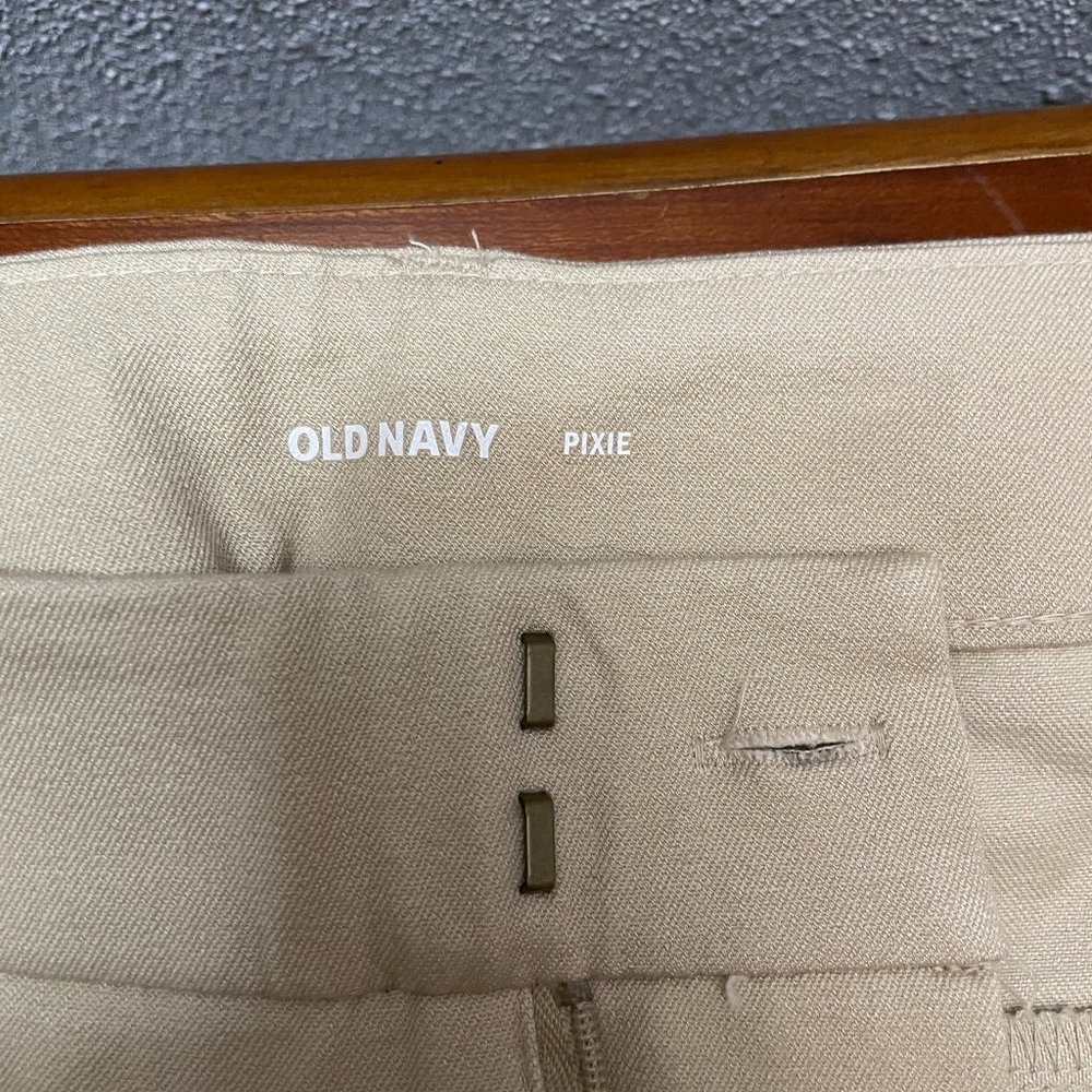 Old Navy Pixie Pant - image 3